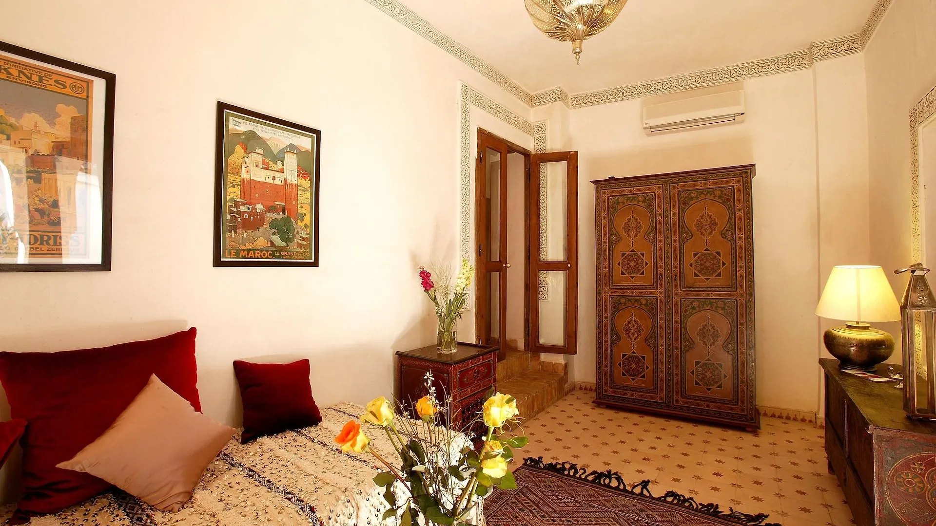 ****  Riad Aladdin Марракеш Марокко